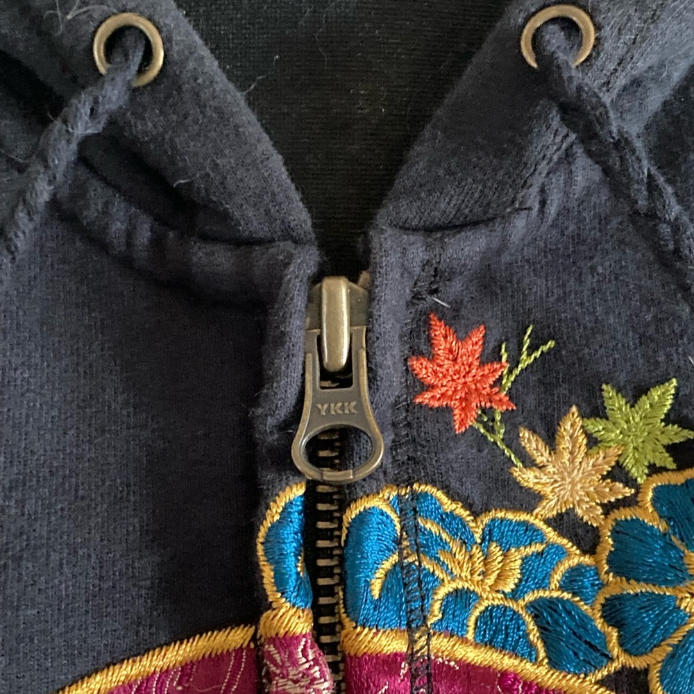 Lucky Brand Embroidered Black Zip-up Hoodie with Peace Symbol XS - Picture 5 of 8